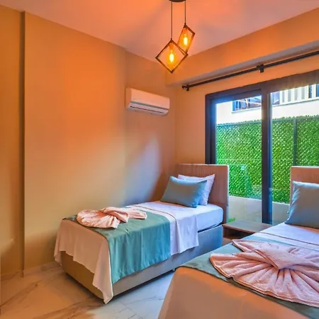 4 Bedroom 2855 别墅